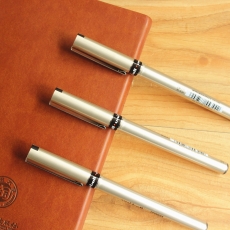 三菱 0.7mm走珠笔 直液式中性笔签字笔水笔#UB-177，黑色